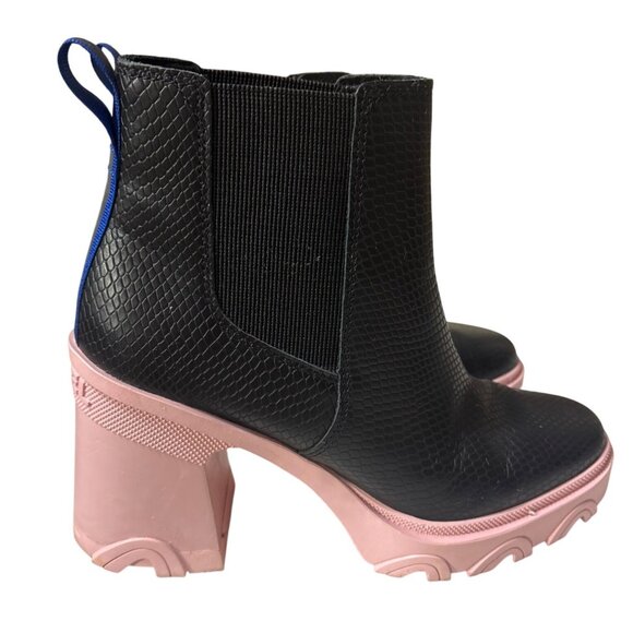 Sorel Womens Kinetic Conquest Heeled Boots Size 10 Black & Pink Snake-Embossed L - Picture 3 of 7